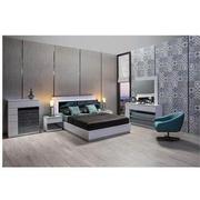 Manhattan White Mirrored Queen Platform Bed  alternate image, 2 of 4 images.