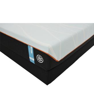 Luxe-Breeze Firm King Mattress w/Low Foundation by Tempur-Pedic