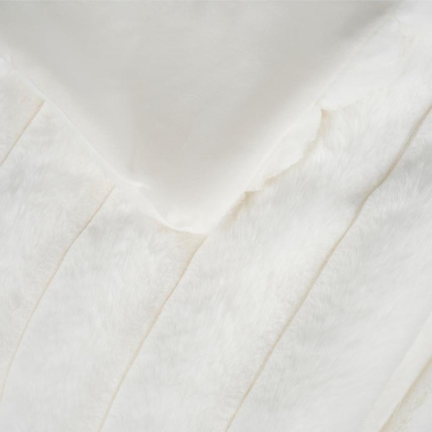 Welig White Throw  alternate image, 3 of 4 images.